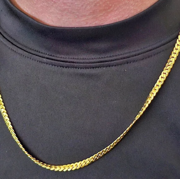 Gold 18k Chained Necklace - Picture 2 of 3